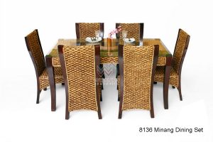 Minang Dining Set
