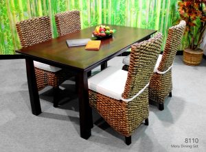 Meru Dining Set