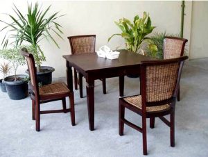 Davindo Dining Set