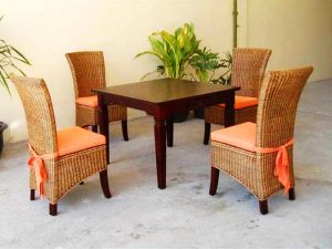 Wantica Dining Set