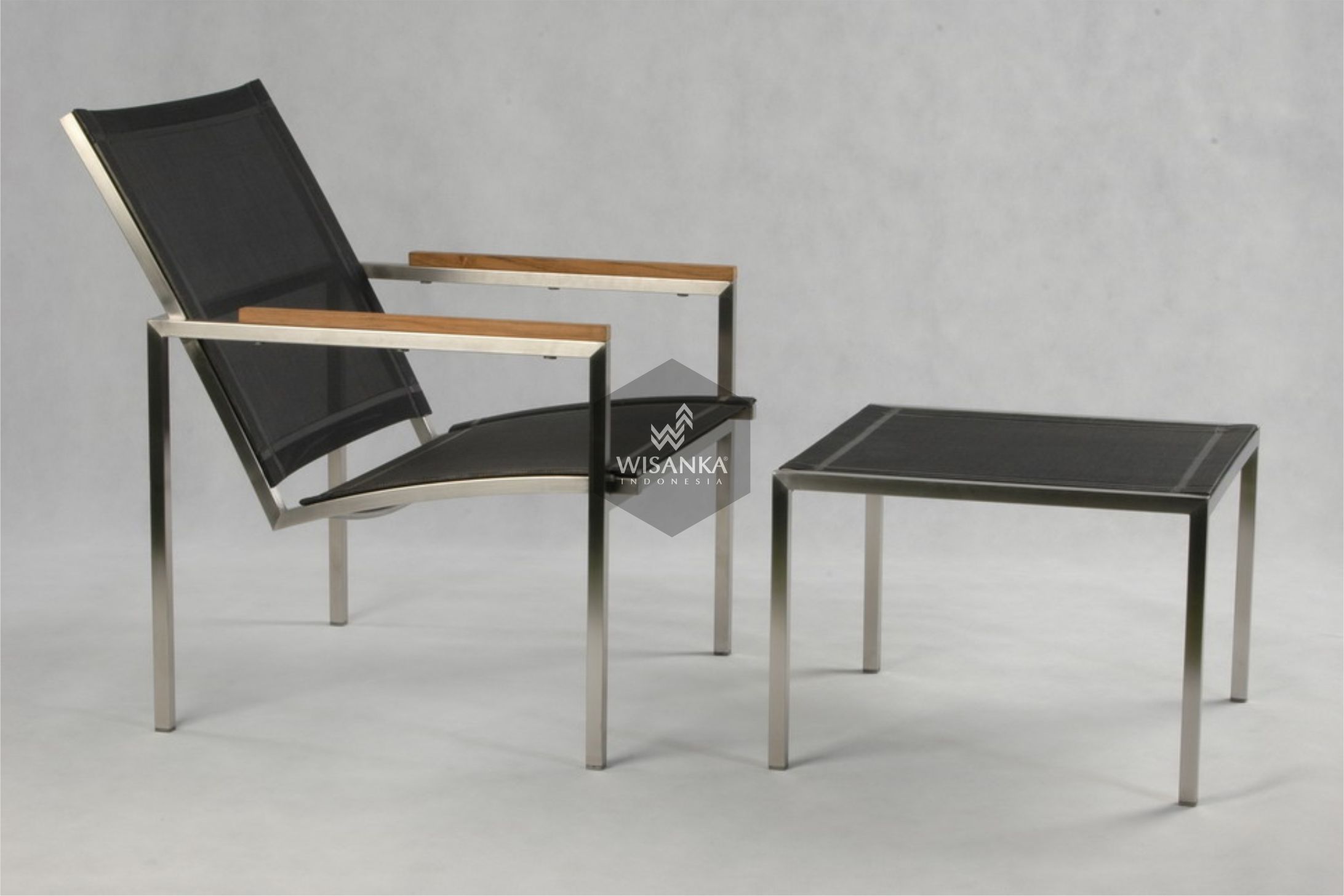Collection-Stainless-Steel-Sevilla-Easy-Chair-Batyline.jpg