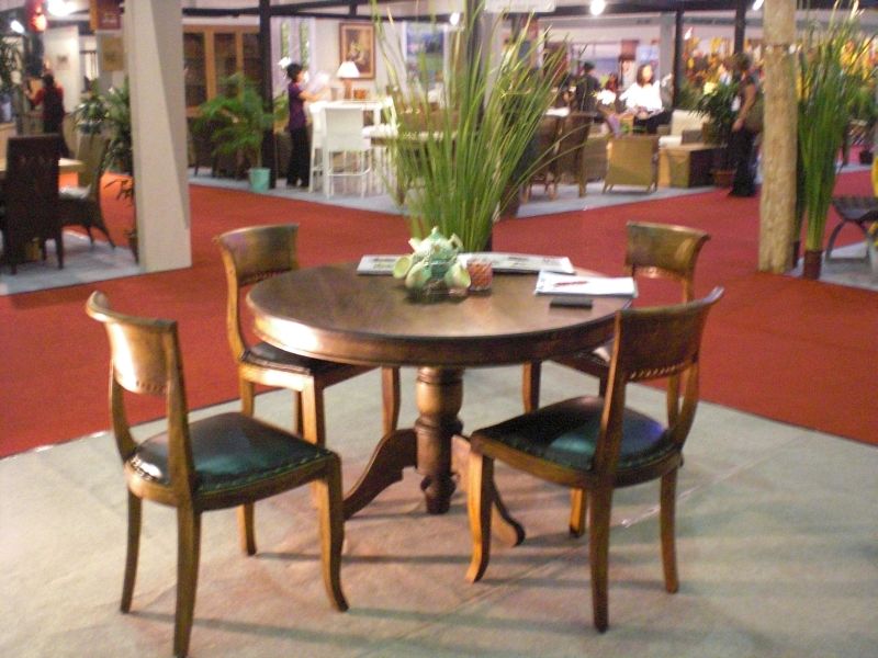 Italy-Round-Dining-Set.jpg