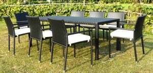 Kudus Dining Set