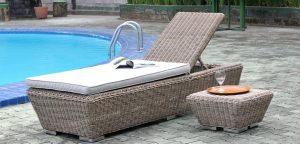 Lilo Lounger with Side Table
